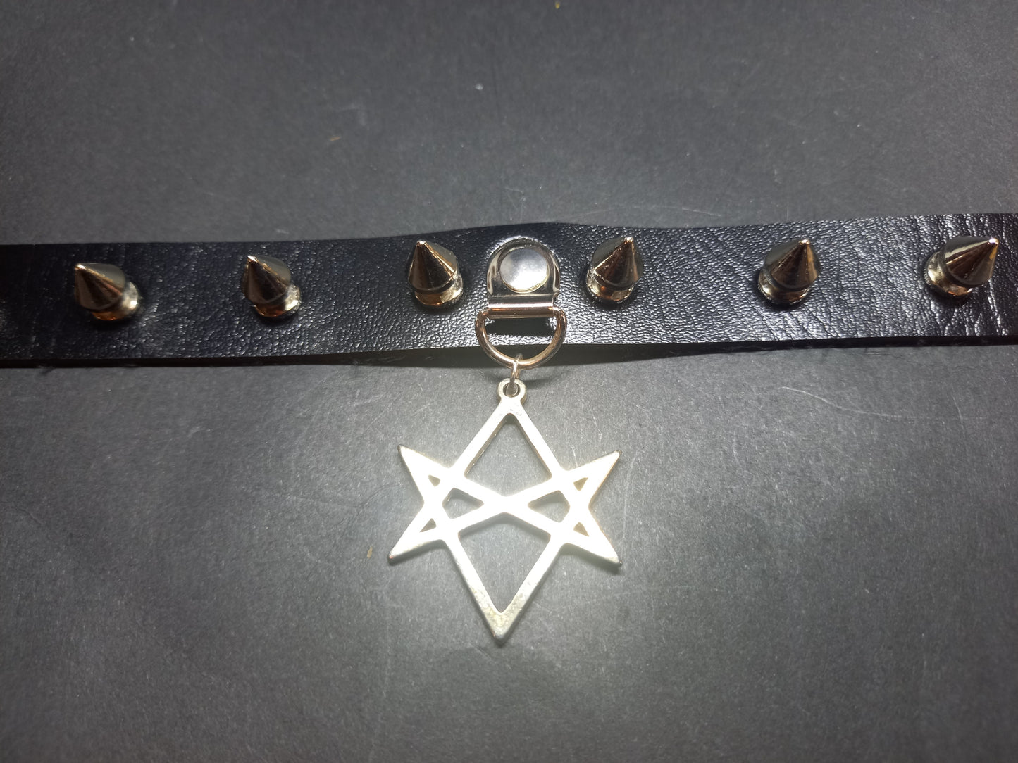 Goth Gothic Witchy fashion Occult satanic Pagan Wicca Black Faux Leather 10 spiked Collar with Unicursal Hexagram