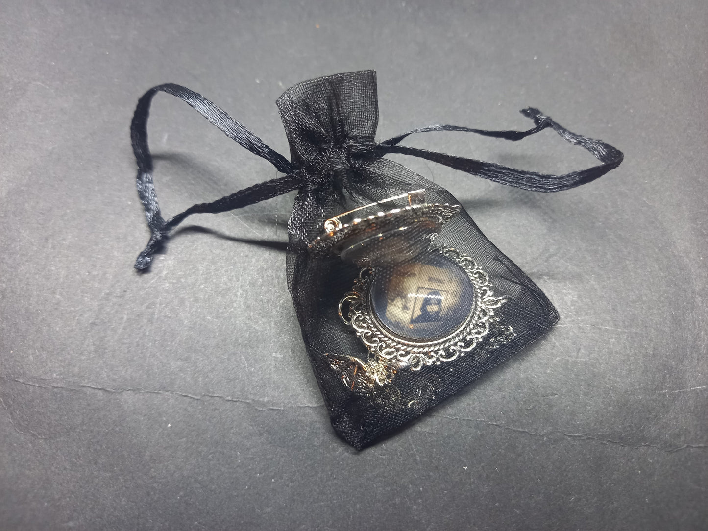 Oddity curiosity gothic witchy Killstar Horror Vampire "The lost Boys" double image ornate brooch with bat & chains
