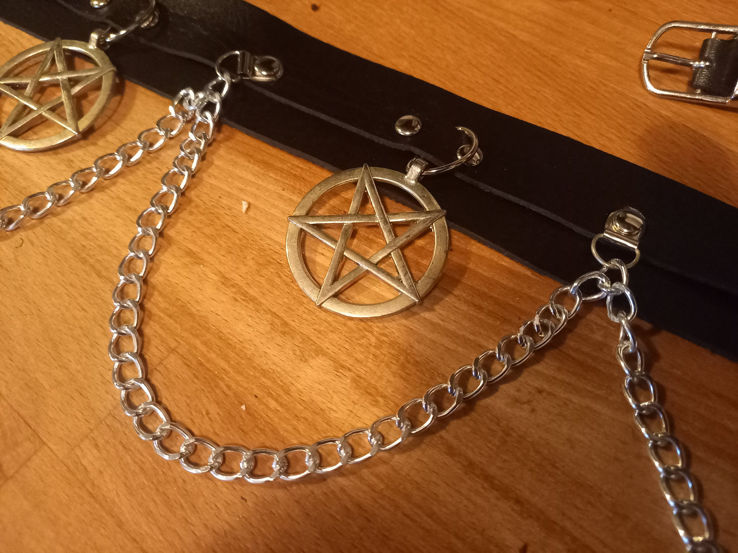 Goth Gothic Witchy killstar witch witchcraft Satanic Occult " inverted pentagram " chain belt