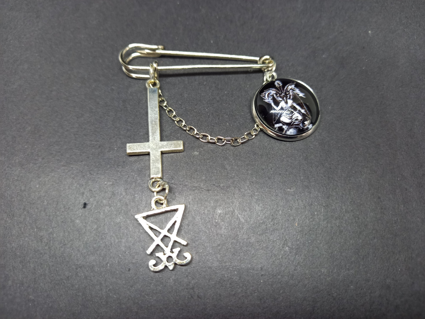 "Hail Satan / Ave Satanas" Baphomet ,sigil of satan and inverted cross with chain kilt pin brooch