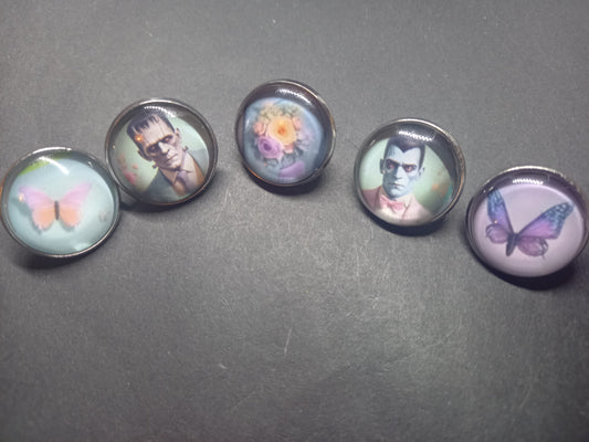 Goth Gothic alternative Psychobilly Tiki inspired "Frank & Drac" 5 badge set