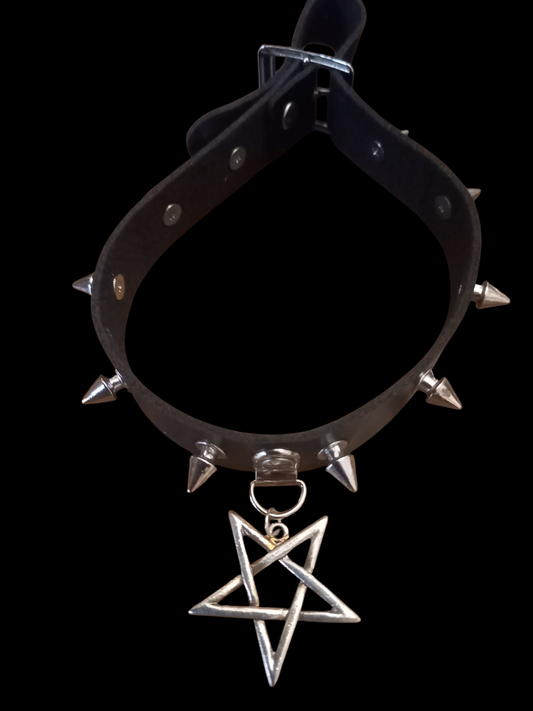 Goth Gothic Witchy fashion Occult satanic Pagan Wicca Black Faux Leather 10 spiked Collar with inverted Pentagram