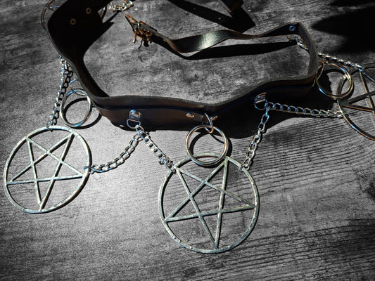 O ring and chain belt with 4 LARGE inverted pentagram :gothic killstar witchy style