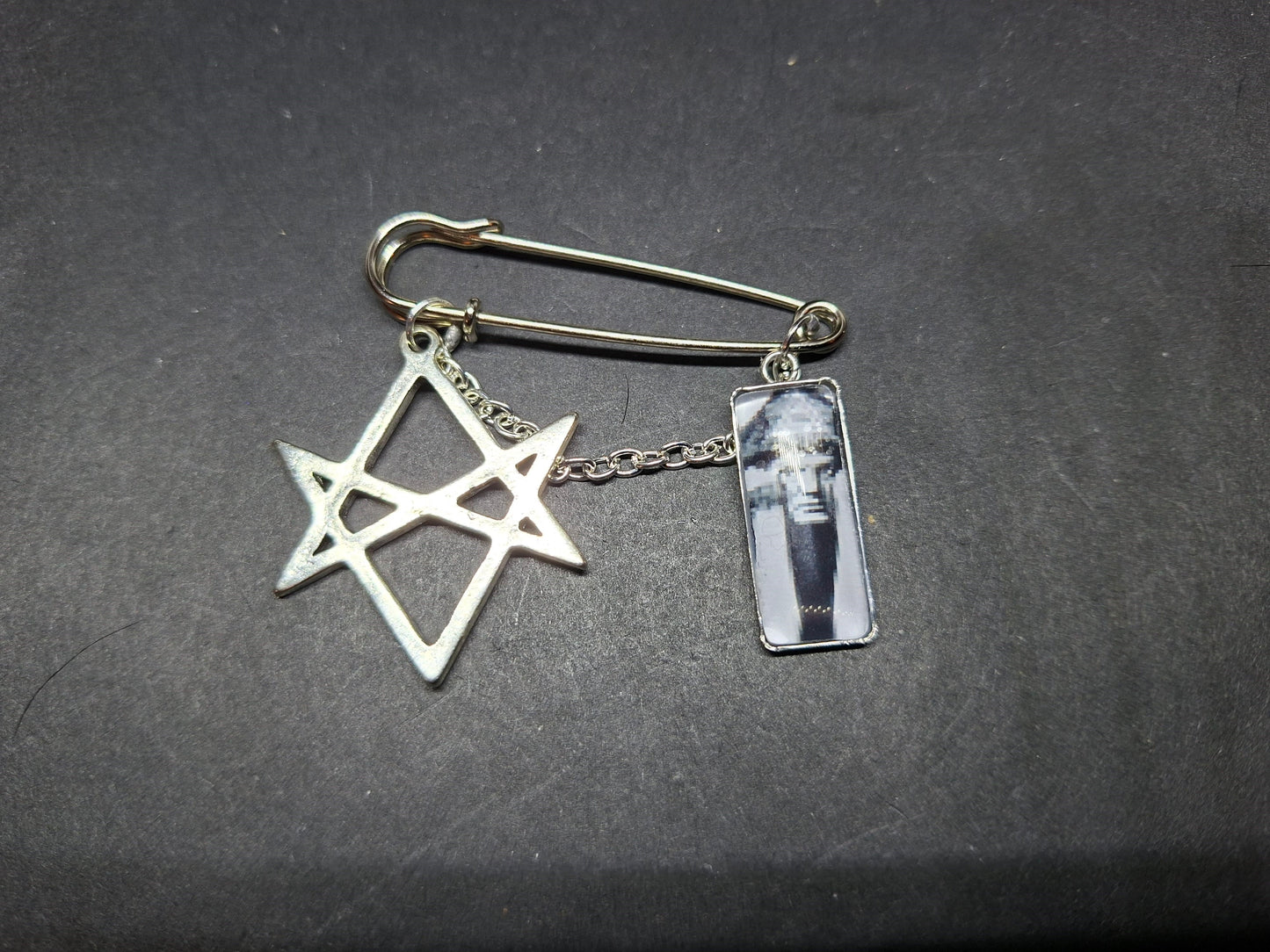 Goth Gothic Witchy Witch satanic occult Aleister Crowley Thelema "Unicursal hexagram" kilt pin brooch