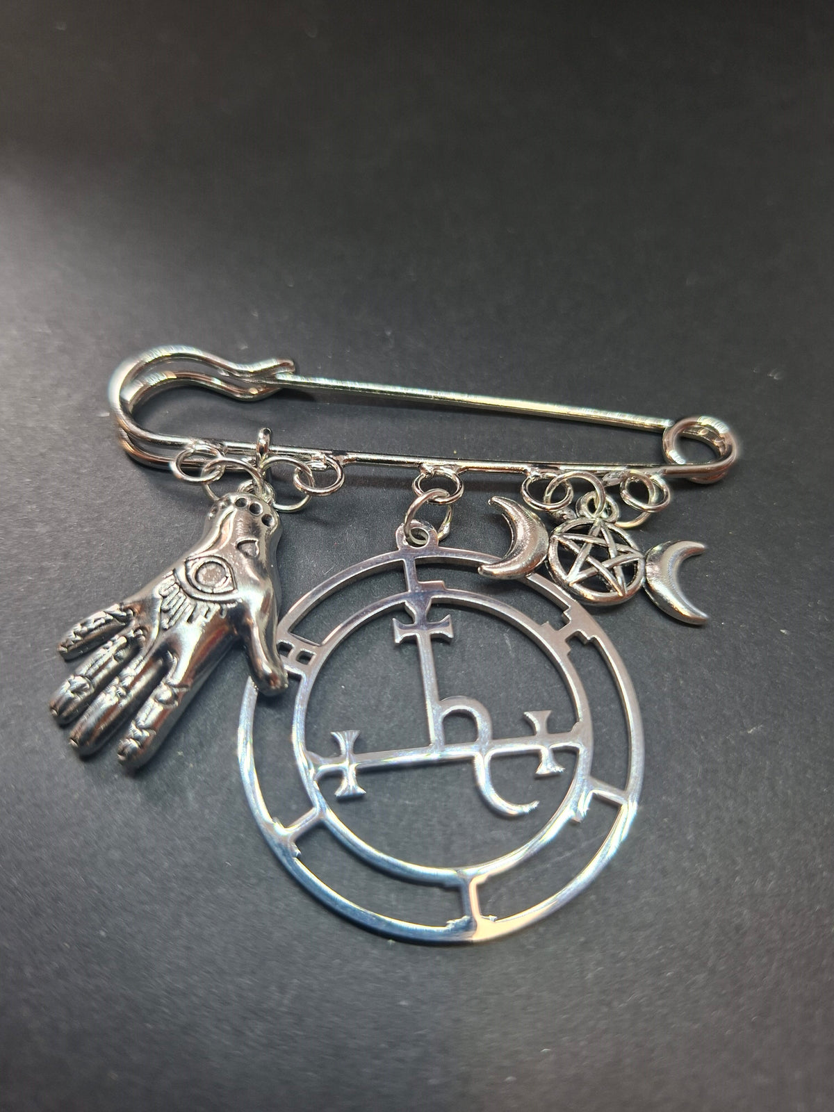 Kilt Pin Brooch • Witch Goddess lilith • Goth Witchy Pagan Accessory