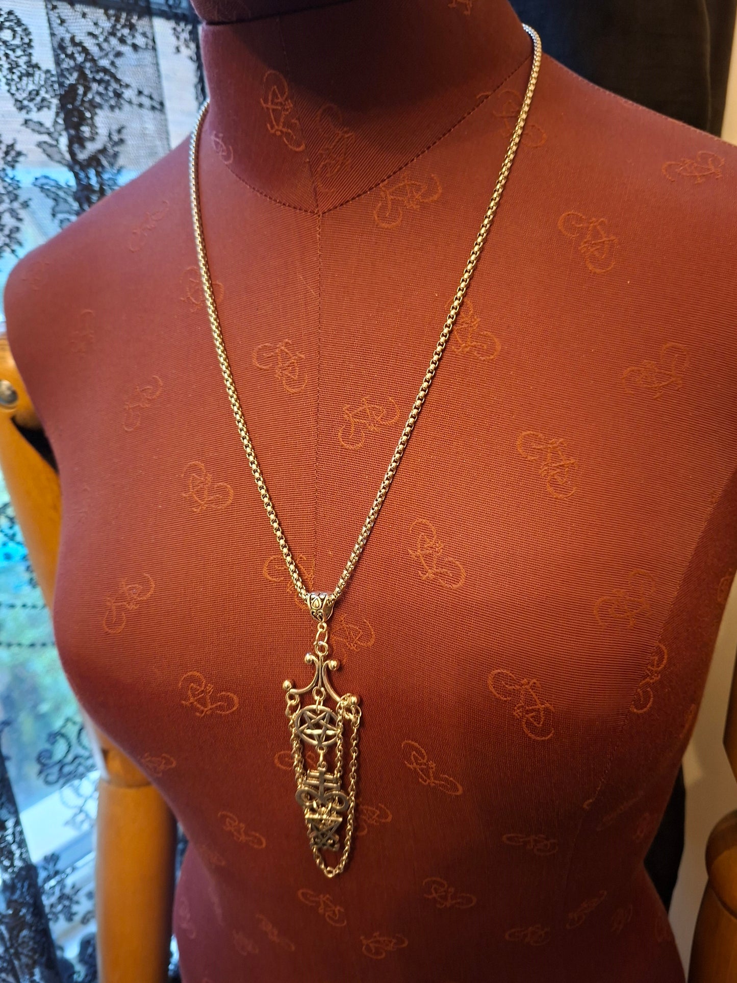 Goth Gothic Witchy witch witchcraft killstar Occult satanic "Satanic Trinity" chandelier necklace
