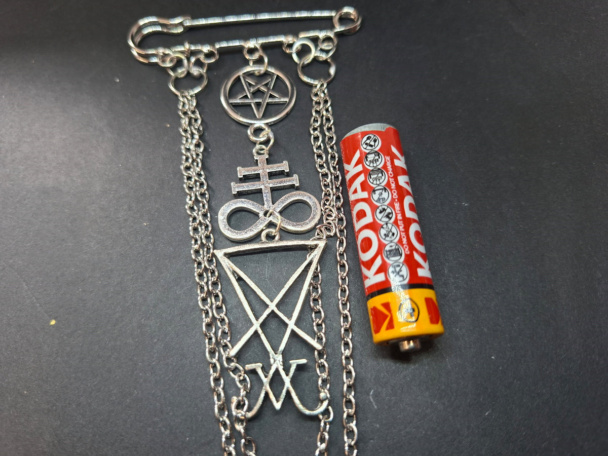 Satanic Trinity Kilt Pin Brooch with Chains – Goth Witchy Occult Wear